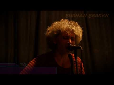 Karga Cafe - Burhan Berken - Konser Akşamı / Zınga Zınga Dılemın / Karanfil Eker Misin / Me Çı Kır