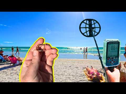 BIG Gold Found Beach Metal Detecting!