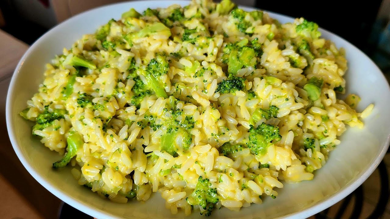 Cheddar Broccoli rice | Made with parboiled rice fresh broccoli and coated with a cheese sauce.