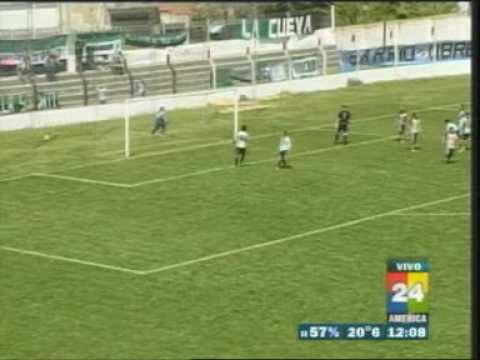 Santamarina (T) 2 vs. Villa Mitre 0