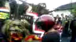 preview picture of video 'carnaval reog ponorogo hebat dan luar biasa mp.4'