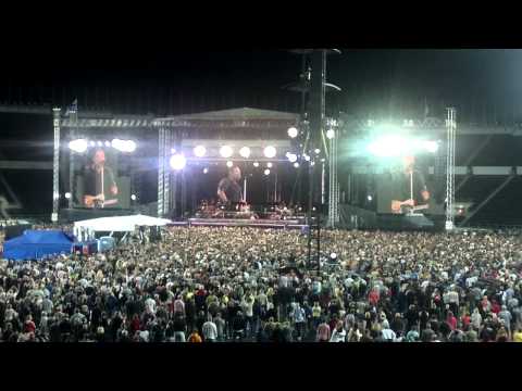 Helsinki 2012-07-31 Bruce Springsteen Glory days (partly)