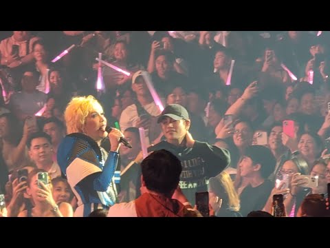 Vice Ganda Interacts with SB19 Stell, Anne Curtis, Shuvee, Lassy, MC, etc. in the Super Divas crowd 