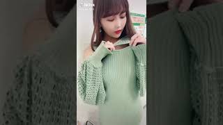 おっぱいに向かって挨拶❗️