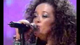 Rhianna Kenny sings Oh Baby Top of the Pops 2002