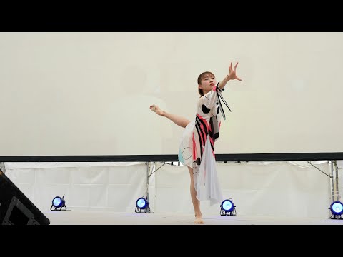 129「楓」 コンテンポラリーダンサー 楓さんの躍動感あるダンスに魅了された！