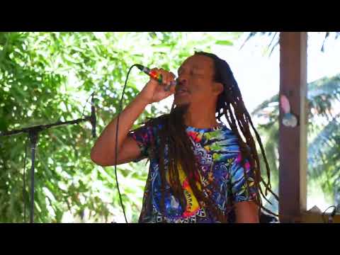 Madah One Shot 2 - Mystikal Heights chante " Love Jah "
