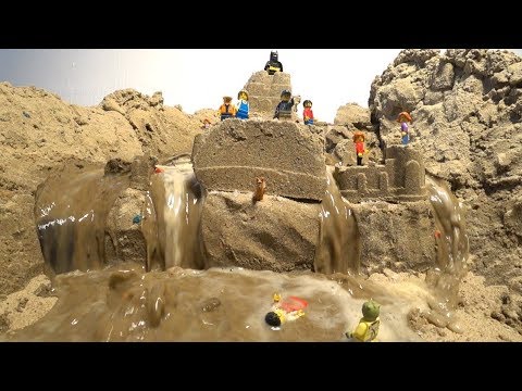 LEGO Dam Breach - LEGO Minifigures and Sand Castle in Danger!