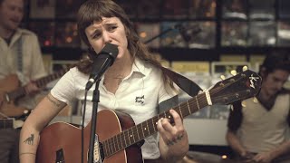 Cat Clyde - I Don&#39;t Belong Here (Live at Cheapies)