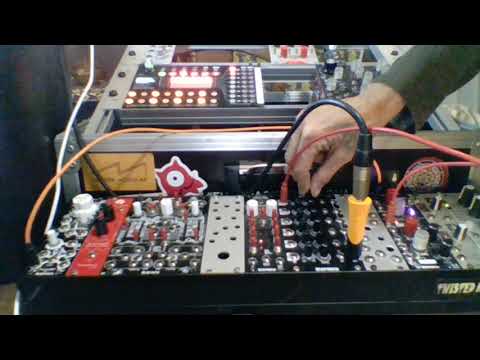 Modular synth basics: First Patch to get the notes