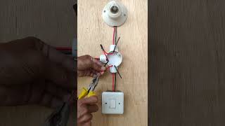 builders learn to assemble electrical installations