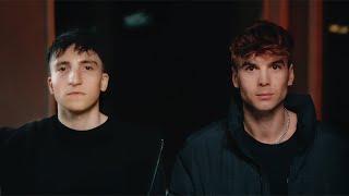 Download lagu Token & Ren - What Does Your Love Look Like? mp3