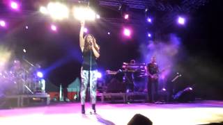 Mazi sou &amp; Panta se perimena (Idaniko fili) - Helena Paparizou - Keramoti 27.07.2013