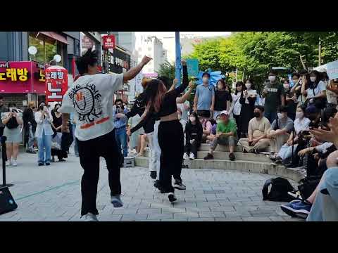 SATURDAY. HOGI. DYNAMIC EXHILARATING HONGDAE BUSKING.