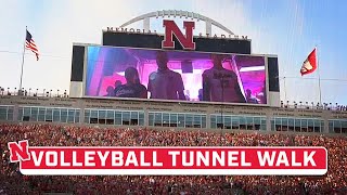 Huskers Volleyball Does the Tunnel Walk at Memoria