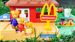 Rare MCDONALD&#39;S Fisher Price Restaurant Play Place with DANIEL Tiger Toys!
