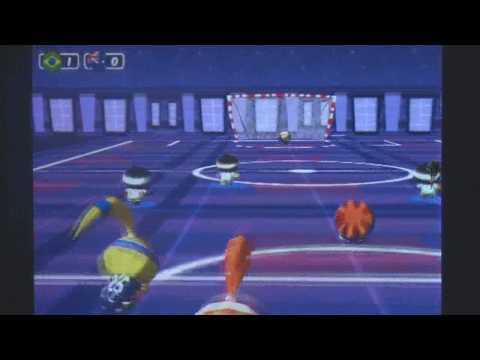 Chop Chop Soccer iPhone Gameplay Review - AppSpy.com