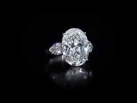 Oval Diamond by Martin Katz