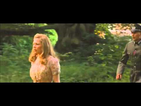 Suite Française (Primer beso)