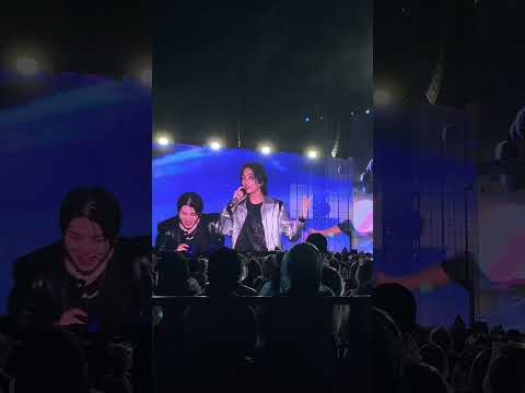 221228 SEVENTEEN (세븐틴) WORLD @ BE THE SUN JAKARTA ADDITIONAL SHOW [FANCAM] - IN THE RAIN