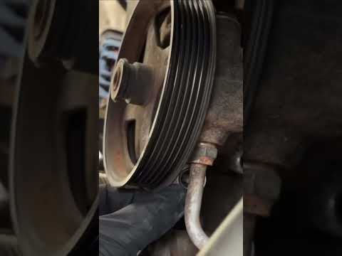 Power steering pump removal trick Ford Mustang, F150, Cown Victoria 4.6L 5.4L