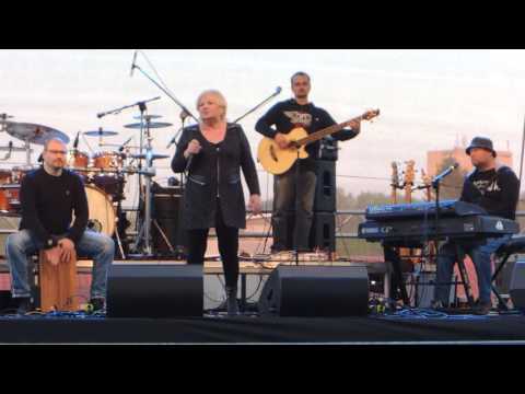 Věra Špinarová - Bílá Jawa 250- Třinec 30.4.2016