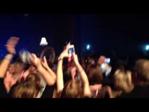 Big Sixes and CC Smugglers || Standing In The Street