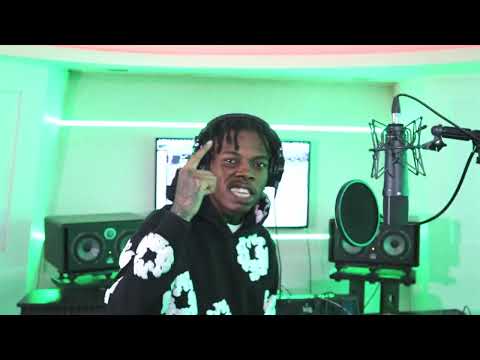 Mula Gzz - Jacking The Belt (In The Field One Mic Freestyle)