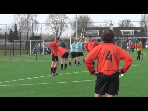 Opjestropdas.nl 7 feb 2015 VV De Meern 8 - VV De Meern 7 com 4-5 Doelpunt Pjotr (3-3)