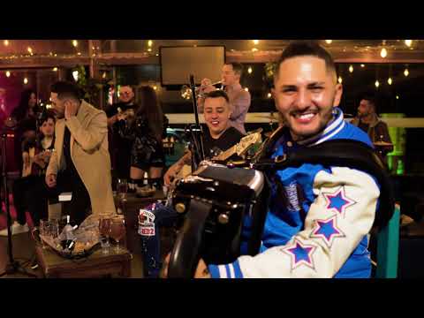 Efra Pinzón - En El Rincón De Una Cantina  /Video Oficial/