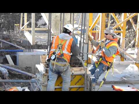 Pouring the first columns at K2 at K Station