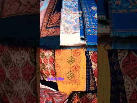 Best quality kashmiri Shawls खरीदे only ₹200🤑😯 | Batla House market | winter shawls | Badframes