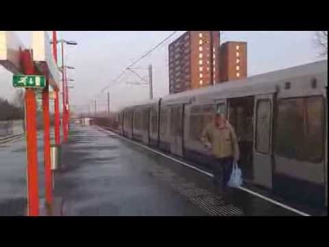 RET Metro 3*Type T op De Tochten richting Nesselande (metrolijn B)