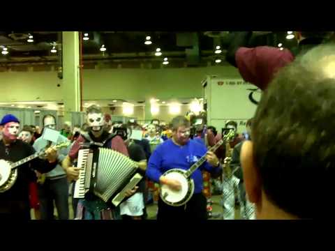 QCTV - Warm Up - Smile