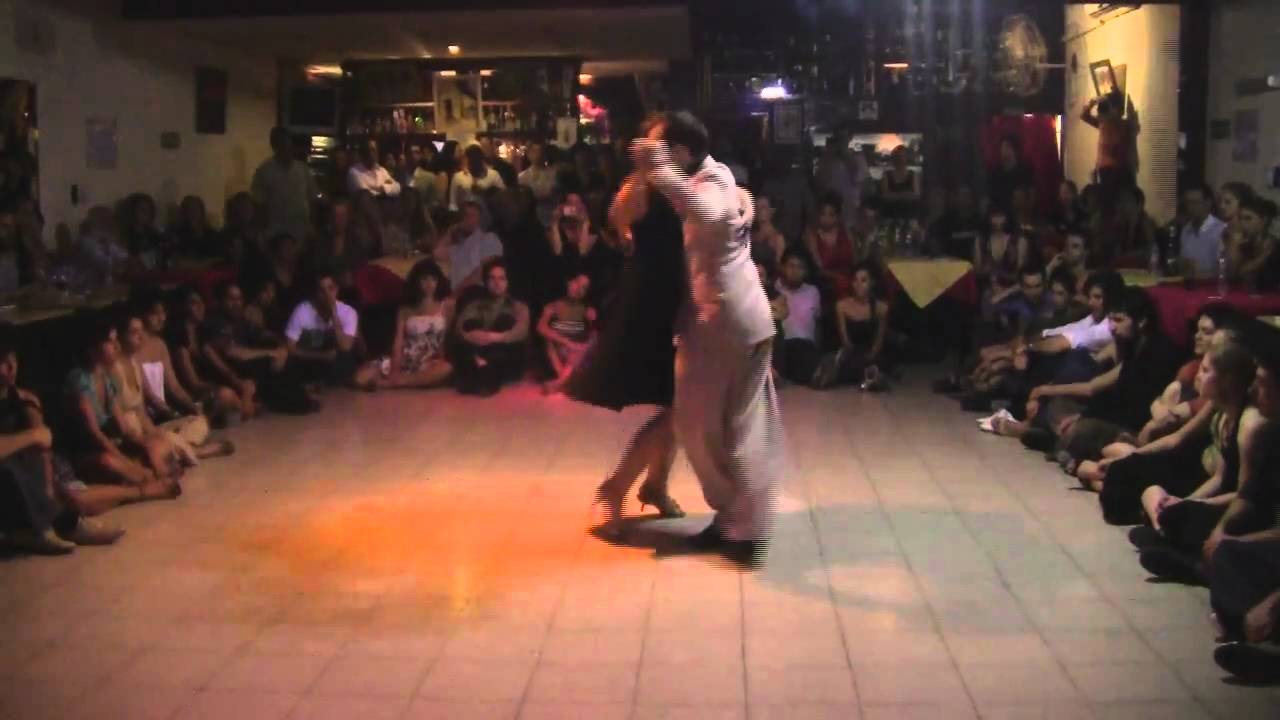 MARTIN BEL Y JENNIFER OLSON 1