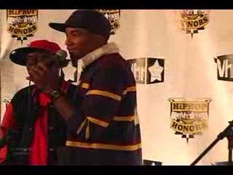 A TRIBE CALLED QUEST SAYS LABEL WOES KEEP THEM APART