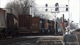 preview picture of video '2 Norfolk Southern Mixed Freight Swanton, OH'