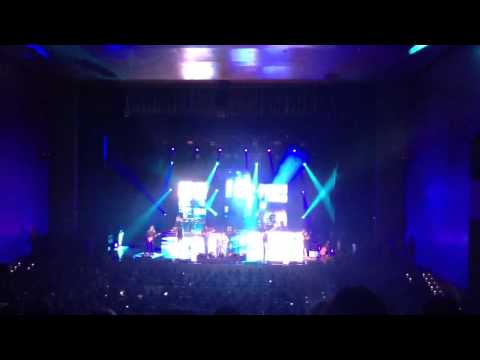 Malú- Devuelveme la vida- Vigo 02/02/13.