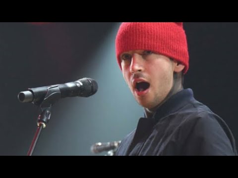 Wow I’m wearing overalls