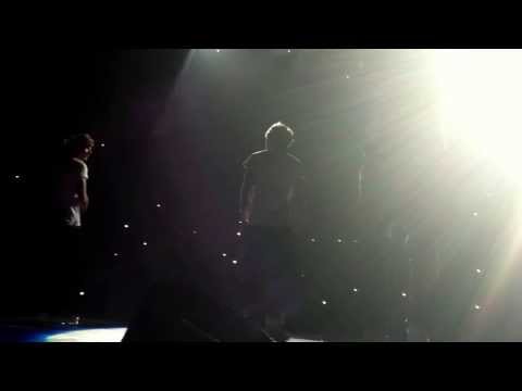 One Direction One Way Or Another TMH Tour 8/10/13 floor seats