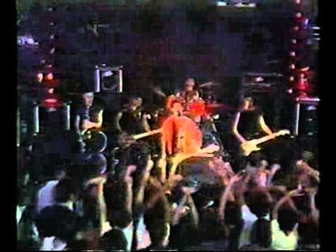 Xutos & Pontapés -  RTP clipomania 1987 (reportagem Circo de Feras)