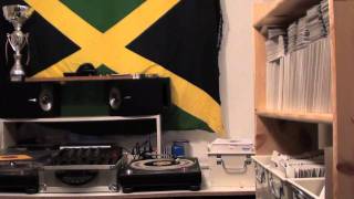 Hugh Mundell - Can't pop no style