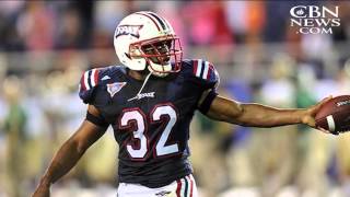 How This NFL Running Back Puts Feet to His Faith