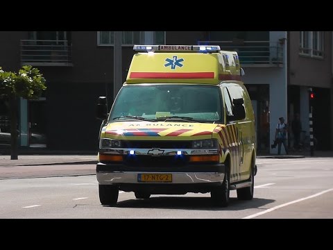 Nieuwe Ambulance 13-120 en 13-107 Met spoed naar een melding in Amsterdam en Broek in Waterland