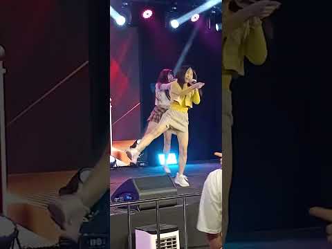 Fahmini Castella Fancam สามเกลอ Hollywood Birthday Lot Of Live @Phenix Pratunam 18.10.2025