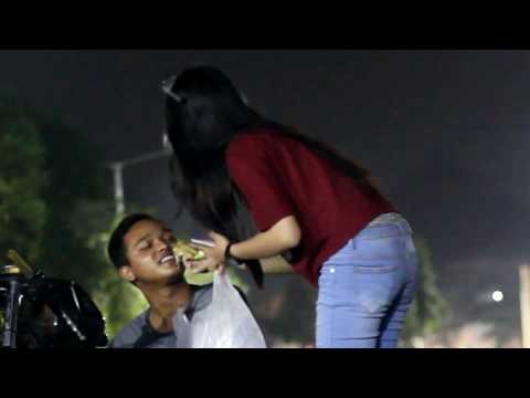 jomblo-wajib-lihat-yang-punya-pasangan-juga-harus