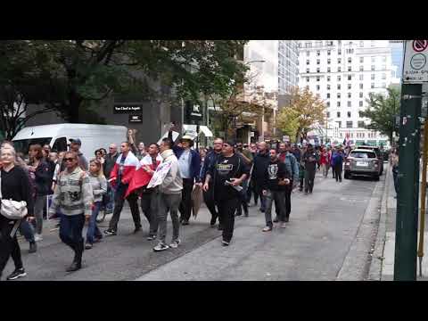 Vancouver No-V-Passport Rally 2021 September 18 - thousands Marching