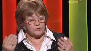 Алла Сурикова дает интервью