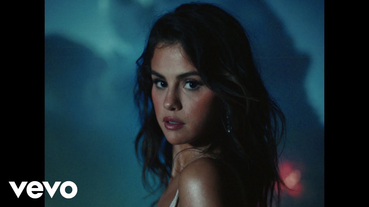 Selena Gomez, Rauw Alejandro - Baila Conmigo (Official Video)