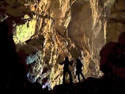 Maxence des Oiseaux and Max Brumberg in the Cueva de Hundidero